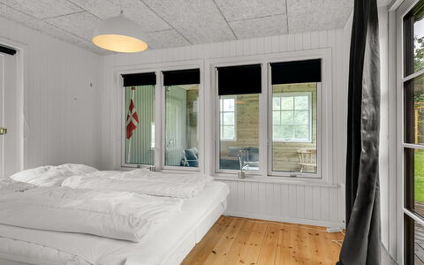 Elisa - 600M from the Sea: Parete, Pavimento, Pavimentazione, Legna, Soffitto, Interior Design, Camera Da Letto, Letto, Camera, Casa