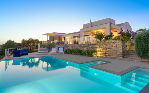Mirabilia - Tangi, Sicilia: Acqua, Cielo, Pianta, Proprietà, Costruzione, Piscina, Azzurro, Interior Design, Condominio, Tempo Libero