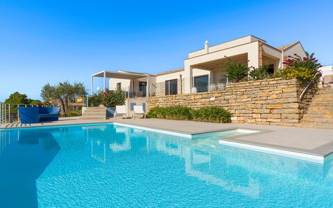 Mirabilia - Tangi, Sicilia: Acqua, Cielo, Proprietà, Pianta, Costruzione, Azzurro, Piscina, Tempo Libero, Immobiliare, Materiale Composito
