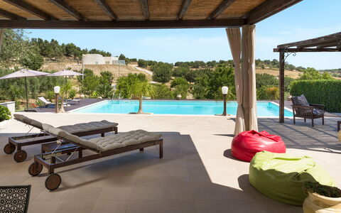 Casa Cortese - Noto, Sicilia: Cielo, Proprietà, Mobilia, Pianta, Acqua, Piscina, Mobili Da Esterno, Interior Design, Shade, Costruzione