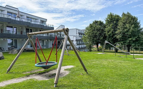 Sankt Englmar 646: Spazio Pubblico, Appartamento, Condominio, Prato, Parco, Attrezzatura Giochi All'Aperto, Giardino, Shade, Scivolo, Campo Da Giuoco