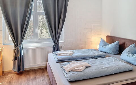 Sankt Englmar 646: Interior Design, Mobilia, Legna, Camera Da Letto, Pavimento, Letto, Pavimentazione, Lenzuolo, Bedding, Biancheria
