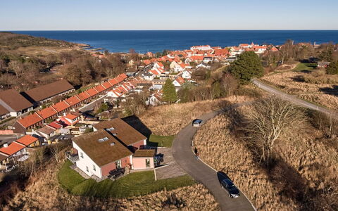 Rossella - 450M from the Sea: Legna, Tetto, Architettura, Casa, Casa, Villetta, Raccordo, Latifoglie, Pendenza, Estate