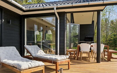 Gyri - 300M from the Sea