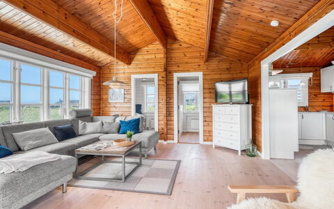 Patti - 280M from the Sea: Legna, Soffitto, Villetta, Casa, Latifoglie, Log Cabin, Color Legno, Pavimento In Legno, Plank, Soggiorno