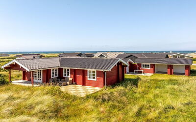 Patti - 280M from the Sea