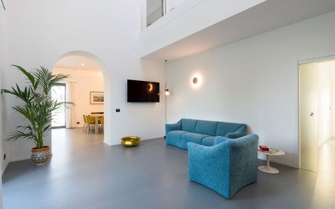Villa Decoro - Mascali, Sicilia: Pianta, Mobilia, Divano, Pianta Della Casa, Comfort, Interior Design, Pavimento, Pavimentazione, Soggiorno, Vaso Di Fiori