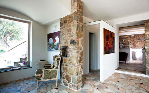Pietramare - Castellabate, Campania: Cornice, Legna, Interior Design, Pavimento, Pavimentazione, Sala, Finestra, Soggiorno, Latifoglie, Sedia