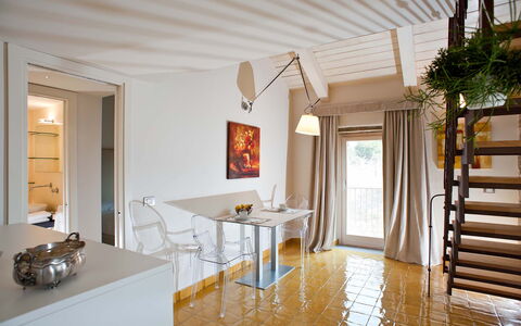 Pietramare - Castellabate, Campania: Tavolo, Mobilia, Legna, Interior Design, Soggiorno, Pavimentazione, Sala, Pavimento, Sedia, Cucina