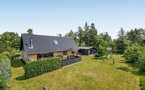 Lavrans - 2.5Km from the Sea: Villetta, Capannone, Capanna, Agriturismo, Prateria, Baracca, Fienile, Log Cabin, Edifici Giardino