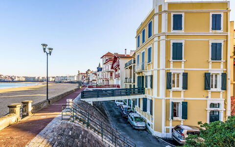 Saint-Jean-De-Luz 477: Appartamento, Balcone, Corrimano, Colonna