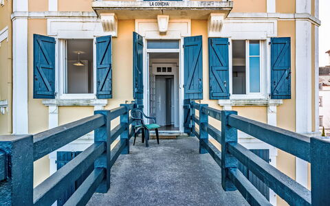 Saint-Jean-De-Luz 477: Blu, Materiale Composito, Balcone, Dipingere, Corrimano