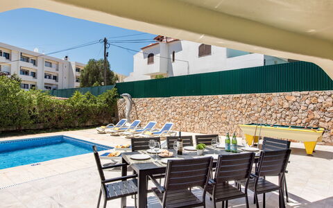 Corcovada V4 Vip Properties: Mobilia, Pianta, Sedia, Piscina, Acqua, Shade, Tavolo, Finestra, Mobili Da Esterno, Architettura