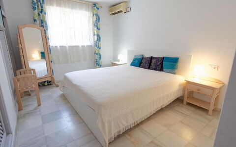 Atalaya Rio Verde: Mobilia, Interior Design, Pavimento, Pavimentazione, Legna, Camera Da Letto, Letto, Camera, Tessile, Biancheria