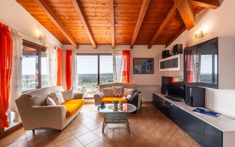 Sea View: Divano, Mobilia, Proprietà, Tavolo, Costruzione, Arancia, Legna, Soggiorno, Comfort, Illuminazione