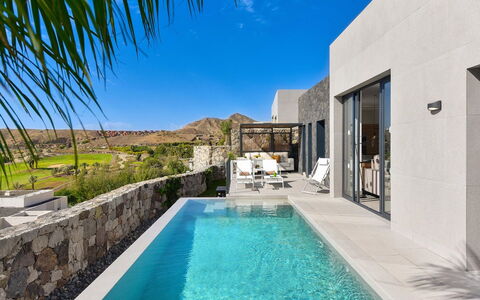 Yucas 12: Acqua, Cielo, Pianta, Proprietà, Azzurro, Piscina, Costruzione, Blu, Nube, Tempo Libero