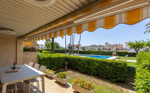 Bahia Dorada: Shade, Mobili Da Esterno, Giardino, Tenda, Eco Hotel, Balcone, Cortile, Landscaping, Struttura Esterna, Cortile