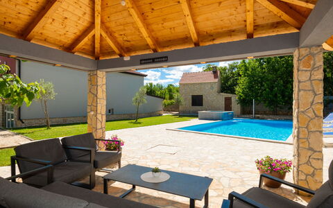Lucija: Piscina, Ricorrere, Mobili Da Esterno, Shade, Materiale Composito, Eco Hotel, Flagstone, Estate, Tempo Libero, Sedia