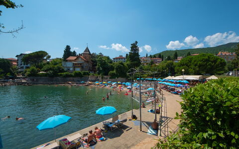 Opatija 115: Acqua, Cielo, Nube, Pianta, Ombrello, Azzurro, Albero, Piscina, Costiera E Morfologie Oceanic, Tempo Libero