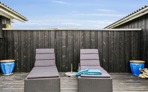 Zina - 600M from the Sea: Legna, Mobili Da Esterno, Pavimento In Legno, Latifoglie, Plank, Deck, Color Legno, Shade