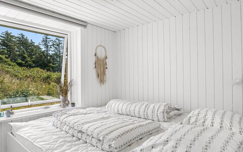 Zina - 600M from the Sea: Camera Da Letto, Interior Design, Legna, Soffitto, Letto, Bedding, Lenzuolo, Biancheria, Illuminazione, Pavimento