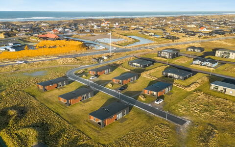 Winder - 500M from the Sea