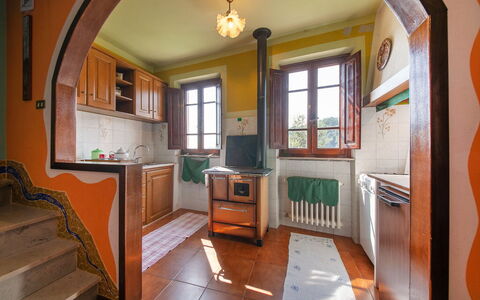 Casa Iris - Versilia, Holiday Home with Pool: Cabinetry, Proprietà, Finestra, Mobilia, Cassetto, Legna, Elettrodomestico, Cucina, Interior Design, Costruzione