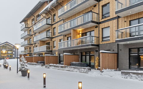 Cranberry C4: Appartamento, Zona Residenziale, Inverno, Neve, Urban Design, Congelamento, Uso Misto, Condominio, Riflessione