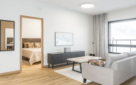 Villa Jääpolte: Mobilia, Interior Design, Pavimentazione, Pavimento, Pavimento In Legno, Legna, Soffitto, Camera, Divano, Soggiorno