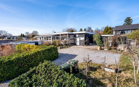 Sylvia - 450M from the Sea: Tetto, Casa, Porta, Villetta, Shade, Raccordo, Cortile, Estate, Backyard