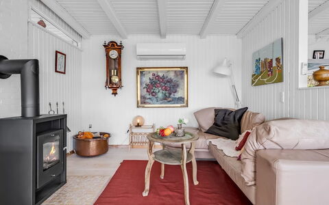 Sylvia - 450M from the Sea: Tetto, Casa, Porta, Villetta, Shade, Raccordo, Cortile, Estate, Backyard