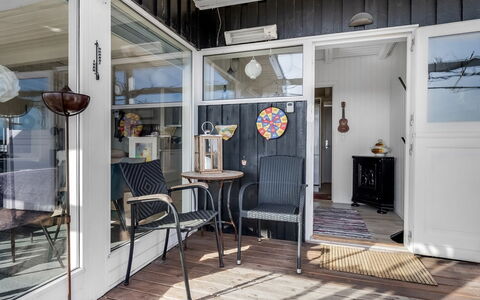 Sylvia - 450M from the Sea: Tetto, Casa, Porta, Villetta, Shade, Raccordo, Cortile, Estate, Backyard