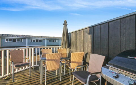 Truls - 700M from the Sea: Latifoglie, Plank, Pavimento In Legno, Color Legno, Deck, Balcone, Recinzione, Corrimano