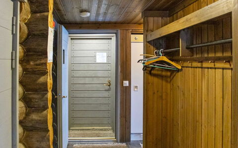 Keloaitta: Balcone, Appartamento, Shade, Bicchiere, Condominio, Corrimano, Portico, Illuminazione Diurna, Deck, Mobili Da Esterno