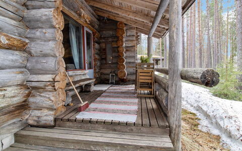 Kelopirtti: Balcone, Appartamento, Shade, Bicchiere, Condominio, Corrimano, Portico, Illuminazione Diurna, Deck, Mobili Da Esterno