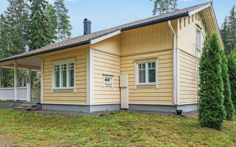 Kuusikko: Albero, Casa, Tetto, Villetta, Raccordo, Casa, Lotto, Estate, Log Cabin, Larice