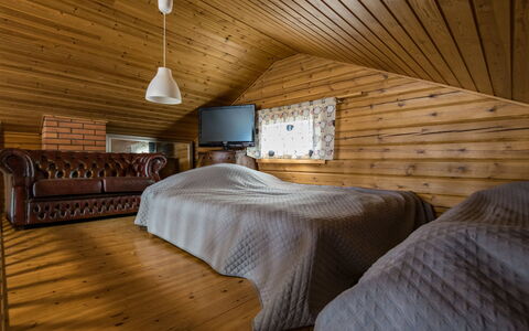Kaskenhovi: Mobilia, Interior Design, Pavimentazione, Pavimento, Tavolo, Soffitto, Cucina & Sala Da Pranzo Tavolo, Illuminazione, Sedia, Casa