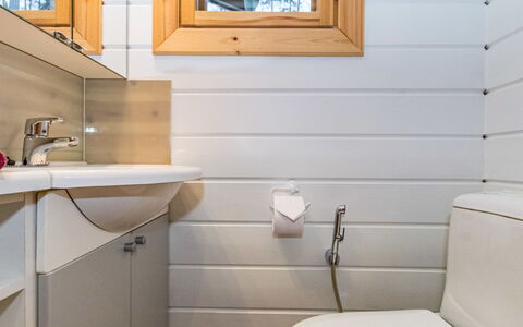 Purjeranta: Mobilia, Interior Design, Pavimentazione, Pavimento, Tavolo, Soffitto, Cucina & Sala Da Pranzo Tavolo, Illuminazione, Sedia, Casa