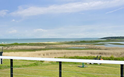 Ewelina - 150M from the Sea: Tetto, Casa, Casa, Villetta, Raccordo, Estate, Driveway, Edifici Giardino, Cortile, Capannone