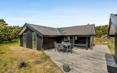 Ubbe - 800M from the Sea