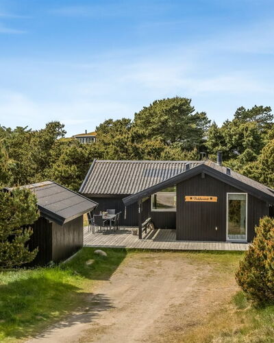Ubbe - 800M from the Sea