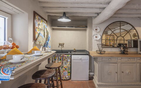 Country House Casalguidi 191 Private Pool: Mobilia, Interior Design, Cucina, Legna, Pavimentazione, Controsoffitto, Pavimento, Soffitto, Camera, Illuminazione