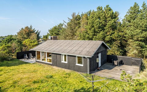 Swenki - 700M from the Sea: Tetto, Casa, Casa, Villetta, Porta, Raccordo, Deck, Portico, Plank, Latifoglie