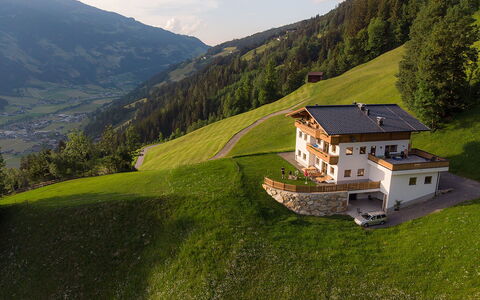 Hocheben: Paesaggio, Casa, Casa, Area Rurale, Hill Station, Villetta, Pendenza, Villaggio, Catena Montuosa, Valle