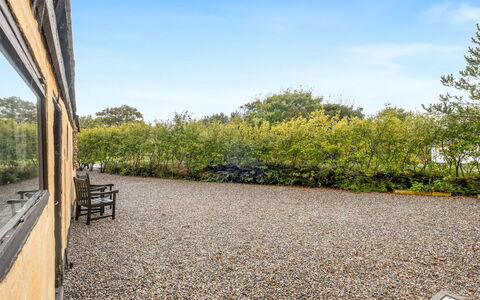 Birtir - 750M from the Sea: Blu, Arbusto, Villetta, Groundcover, Giardino, Estate, Shade, Landscaping, Agriturismo, Eco Hotel