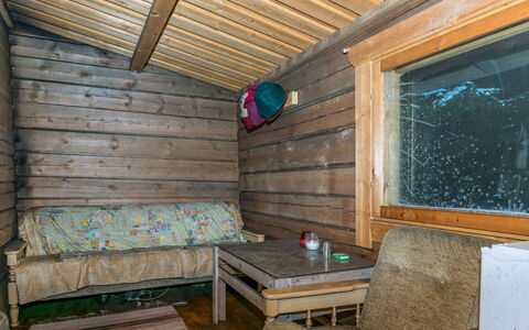 Villa Kipinä: Mobilia, Interior Design, Pavimentazione, Pavimento, Tavolo, Soffitto, Cucina & Sala Da Pranzo Tavolo, Illuminazione, Sedia, Casa