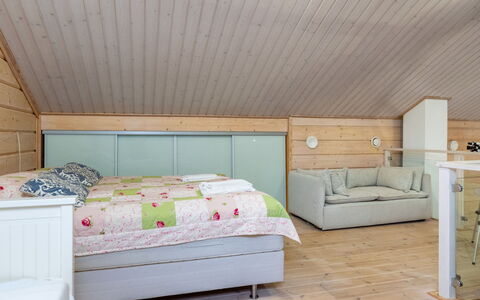 Villa Lagerlöf: Mobilia, Interior Design, Pavimentazione, Pavimento, Tavolo, Soffitto, Cucina & Sala Da Pranzo Tavolo, Illuminazione, Sedia, Casa