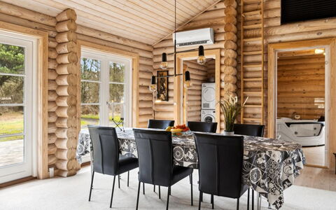 Luzy - 1Km from the Sea: Mobilia, Interior Design, Pavimentazione, Pavimento, Soffitto, Camera, Sedia, Tavolo, Appartamento, Cucina & Sala Da Pranzo Tavolo