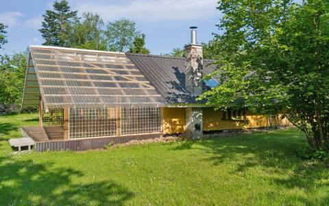 Lennart - 4Km from the Sea: Blu, Arbusto, Villetta, Groundcover, Giardino, Estate, Shade, Landscaping, Agriturismo, Eco Hotel