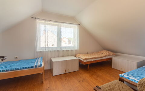 Smrž: Legna, Pavimento, Pavimentazione, Camera Da Letto, Soffitto, Interior Design, Casa, Letto, Camera, Pavimento In Legno
